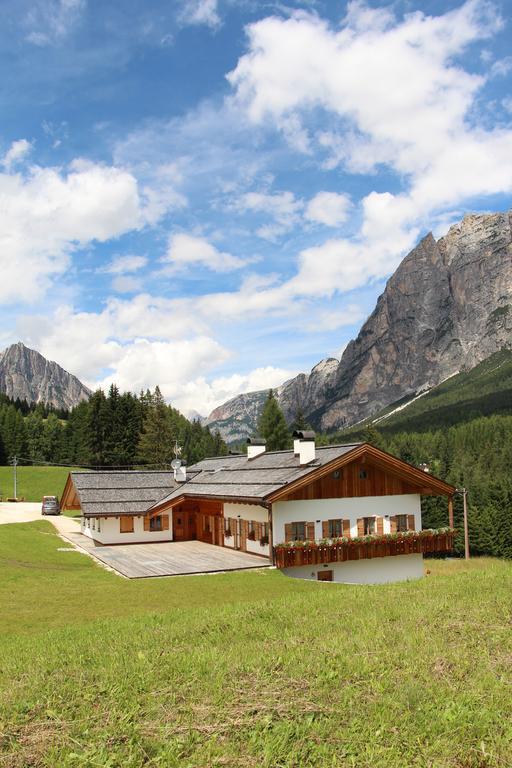 Jaegerhaus Agriturismo Cortina dʼAmpezzo Exterior foto